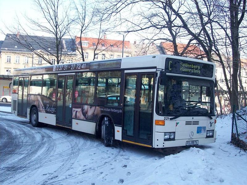 MB 0 405 N - FG RB 74 - (Wagen 221) - in Freiberg, Busbahnhof